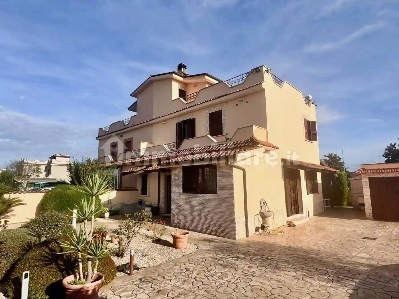 Villa - foto 2