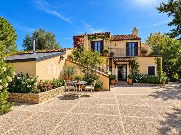 Villa in vendita a Città Sant'Angelo