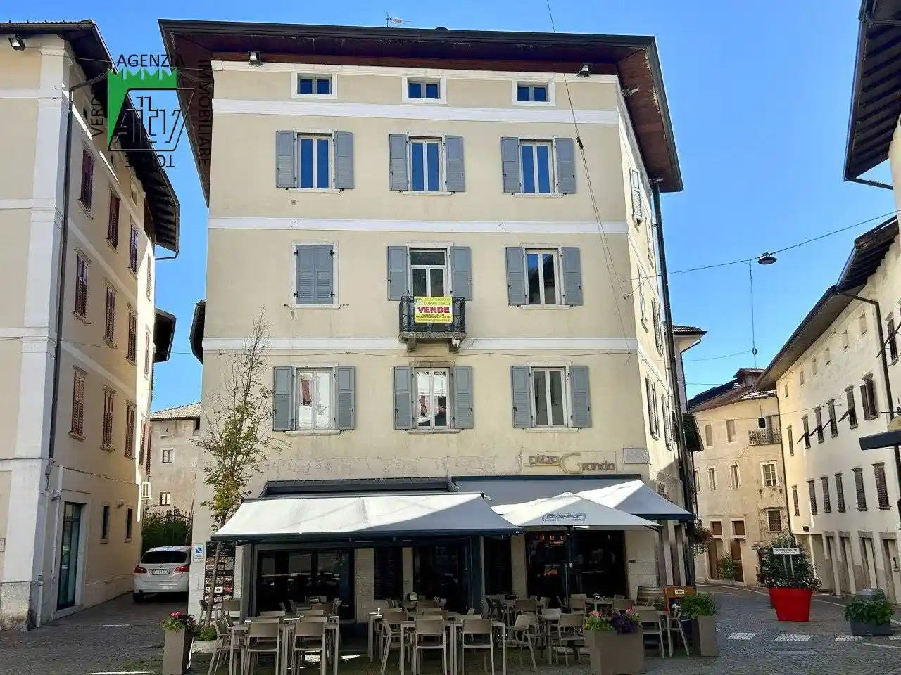 Palazzo - Edificio in vendita a Cles
