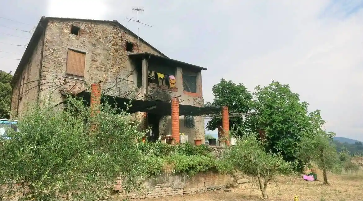 Rustico - Casale in vendita a Sarzana