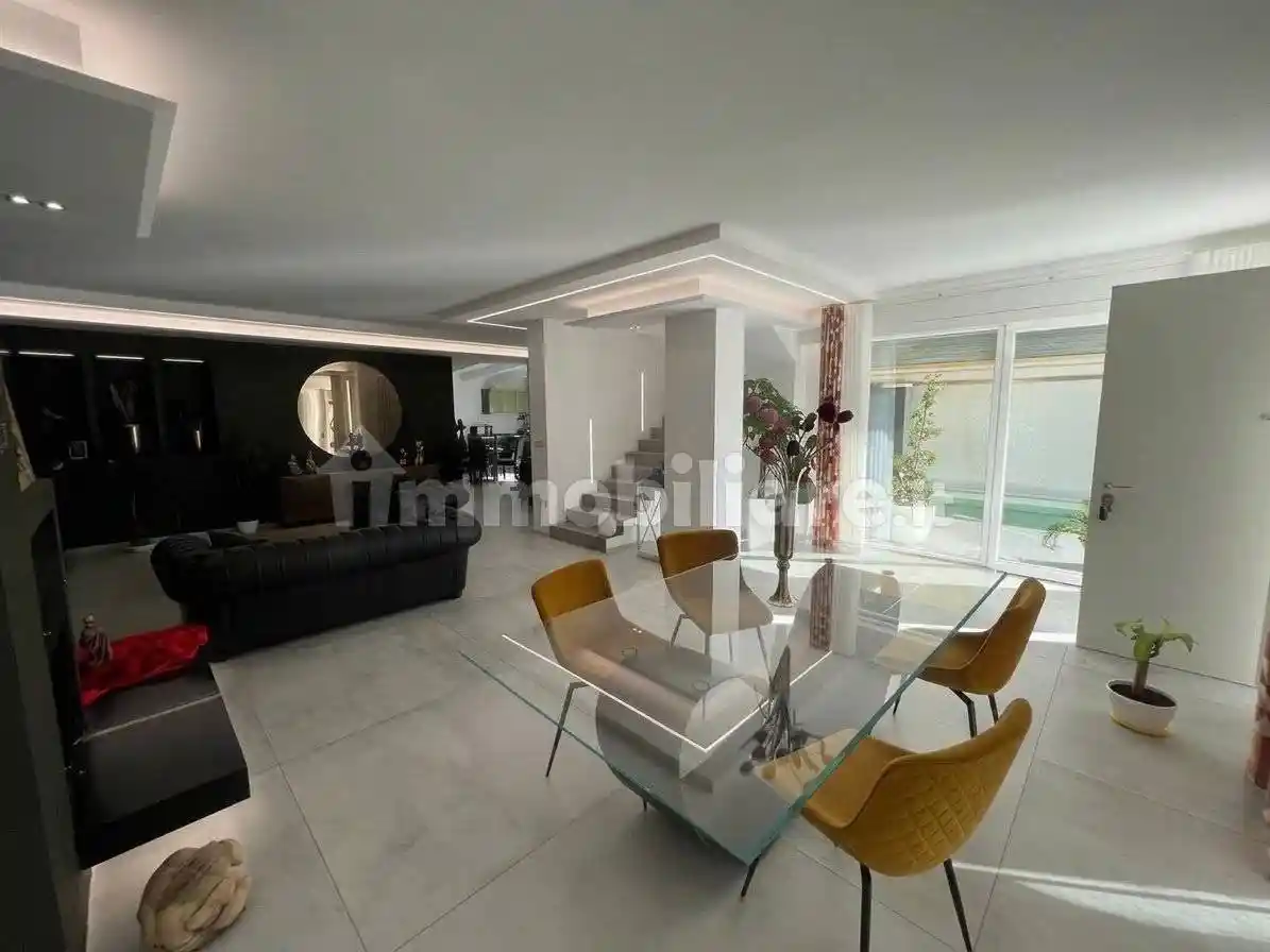 Villa in vendita a Margherita di Savoia