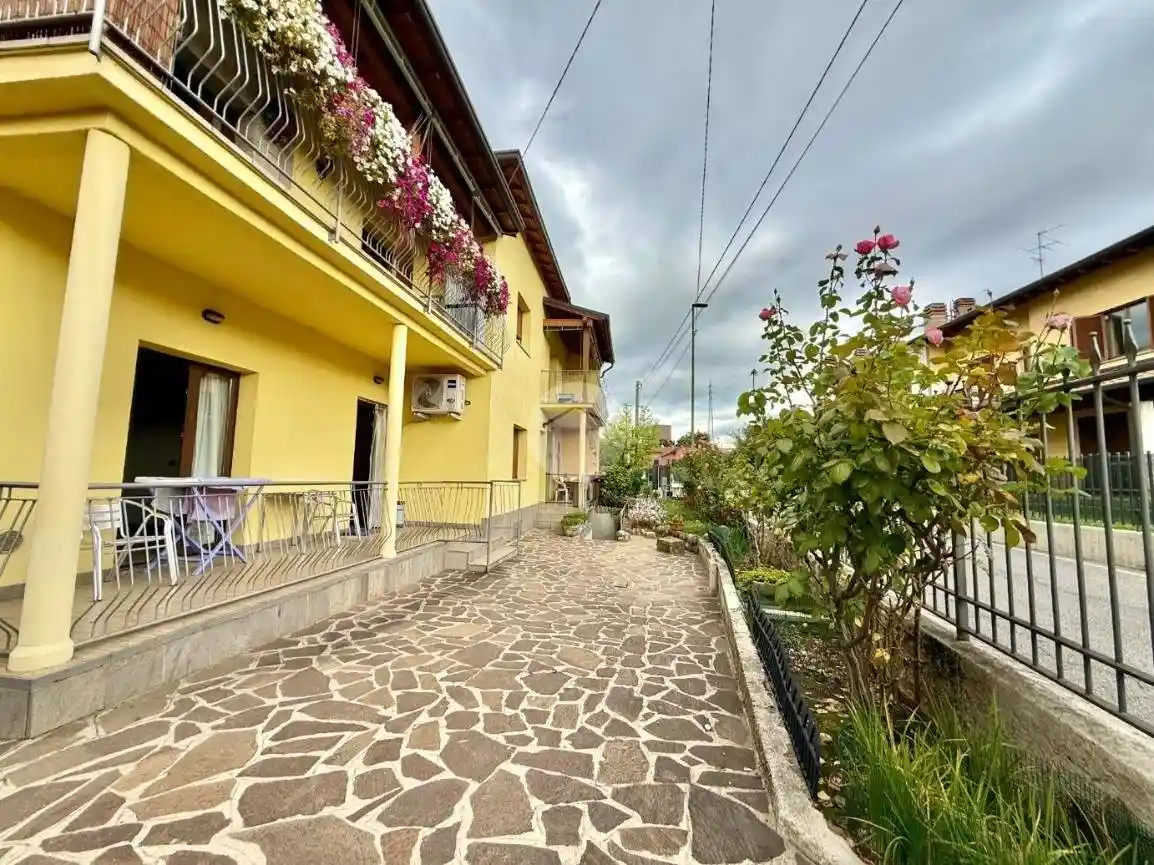 Appartamento in vendita a Villa di Serio