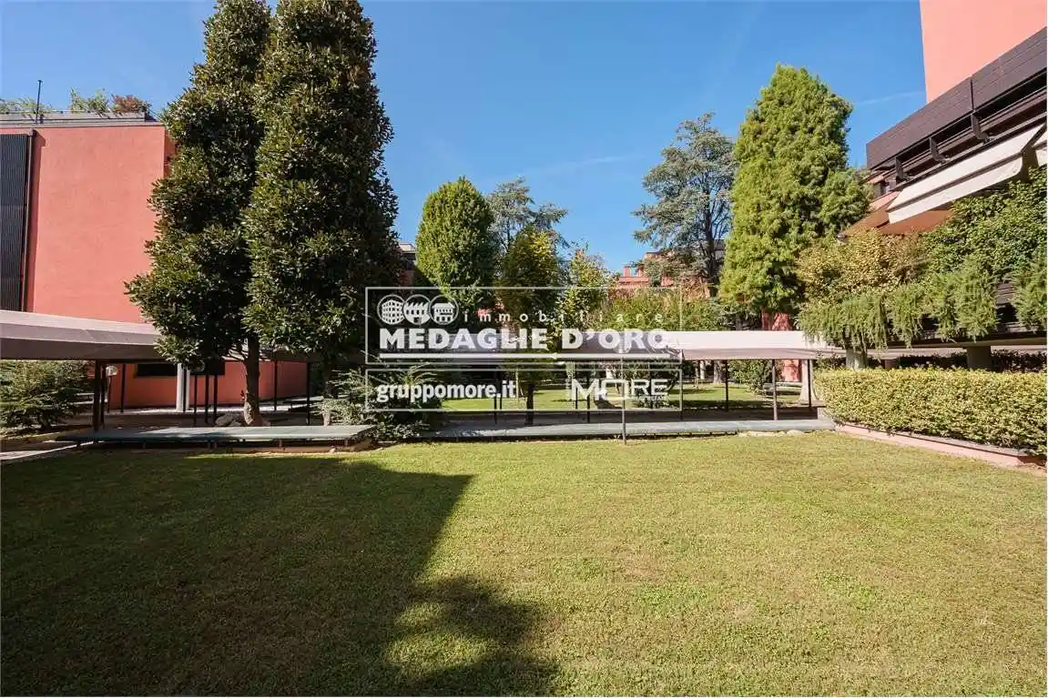 Appartamento in vendita a Modena