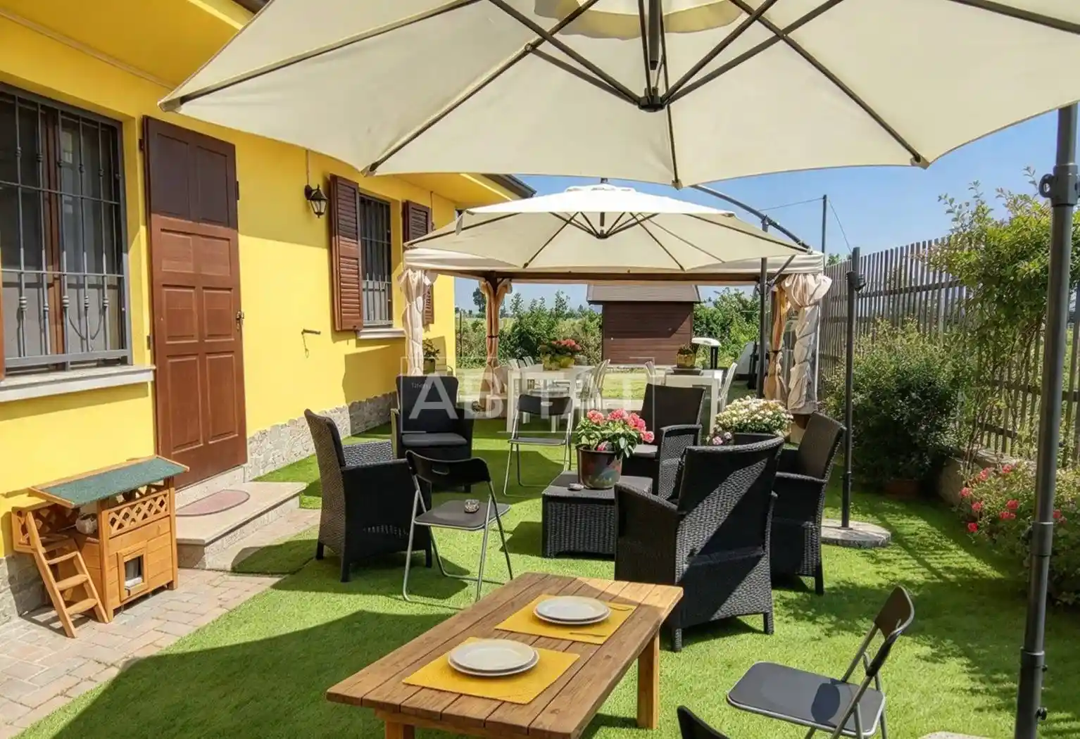 Casa indipendente in vendita a Reggio Emilia