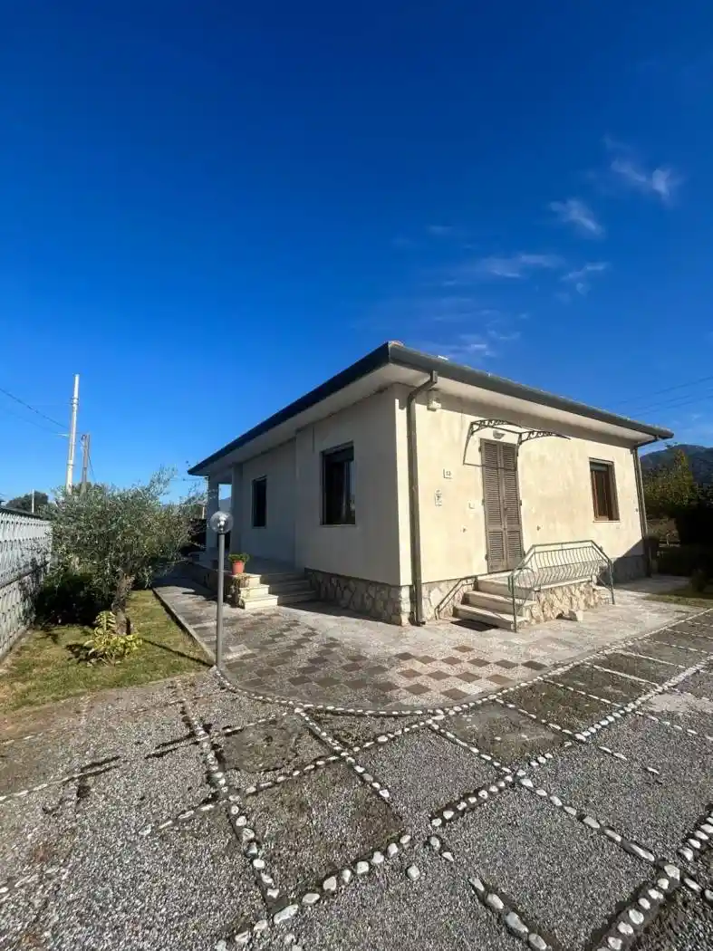 Villa in vendita a Pietrasanta