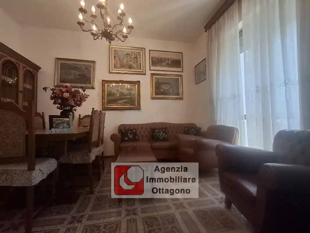 Appartamento in vendita a Viareggio