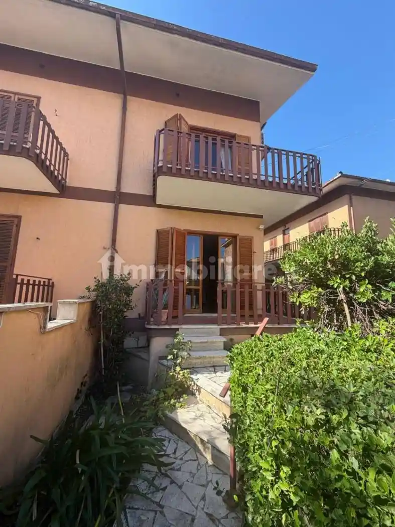 Villa in vendita a Fara in Sabina