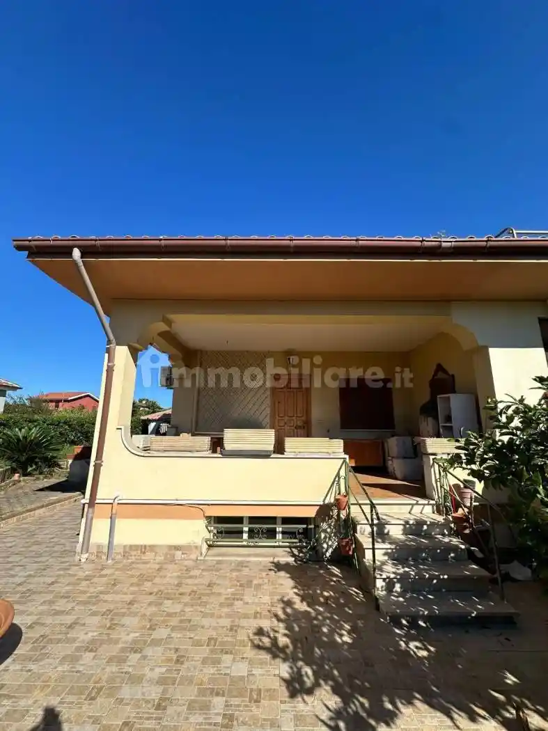 Villetta a schiera in vendita a Ardea