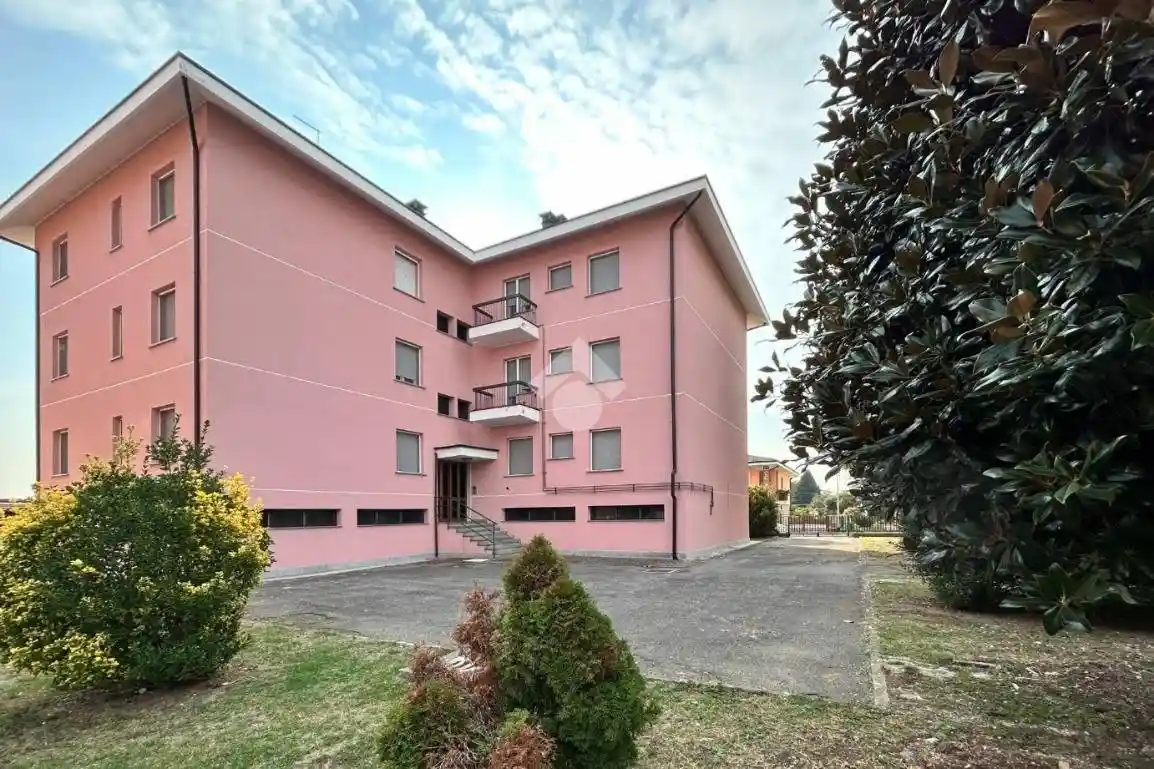 Appartamento in vendita a Crespiatica