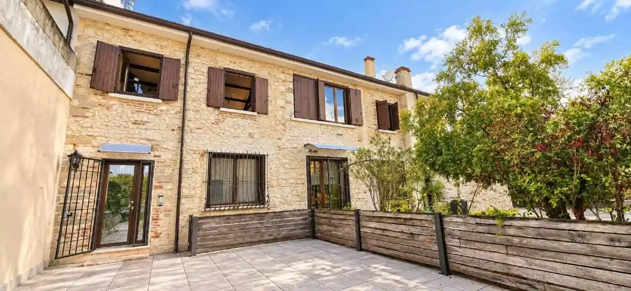 Rustico - Casale in affitto a Verona