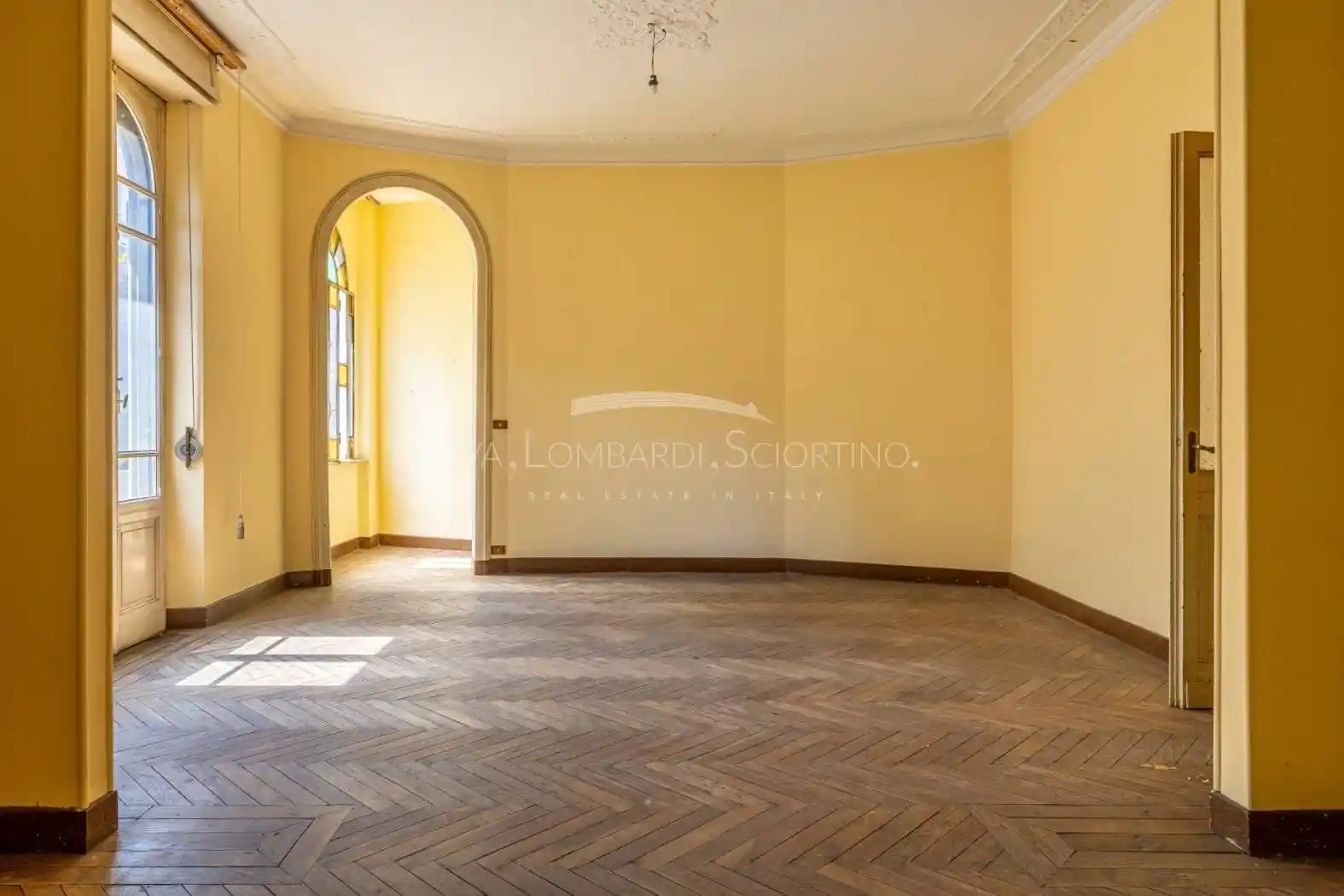 Palazzo - Edificio in vendita a Asti