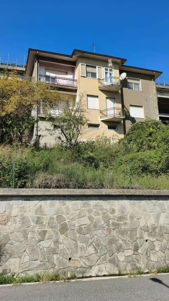 Casa indipendente in vendita a Podenzana