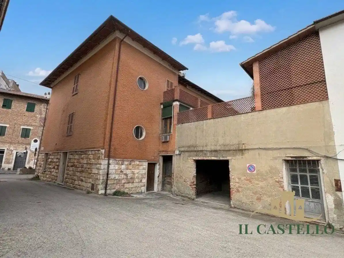 Casa indipendente in vendita a Castiglione del Lago