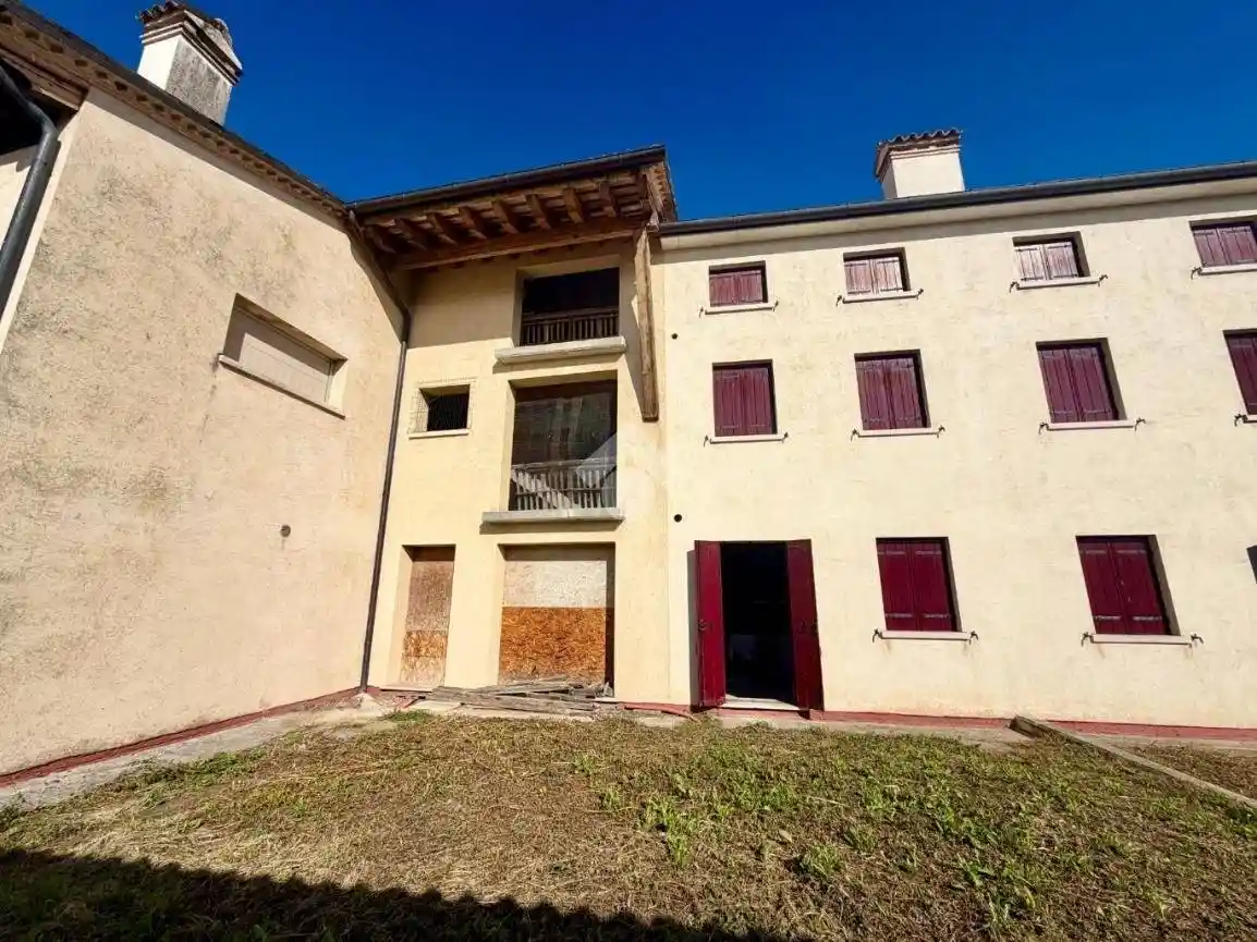 Casa indipendente in vendita a Pieve del Grappa