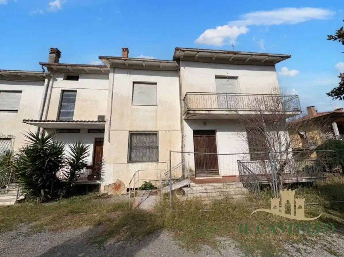 Casa indipendente in vendita a Castiglione del Lago