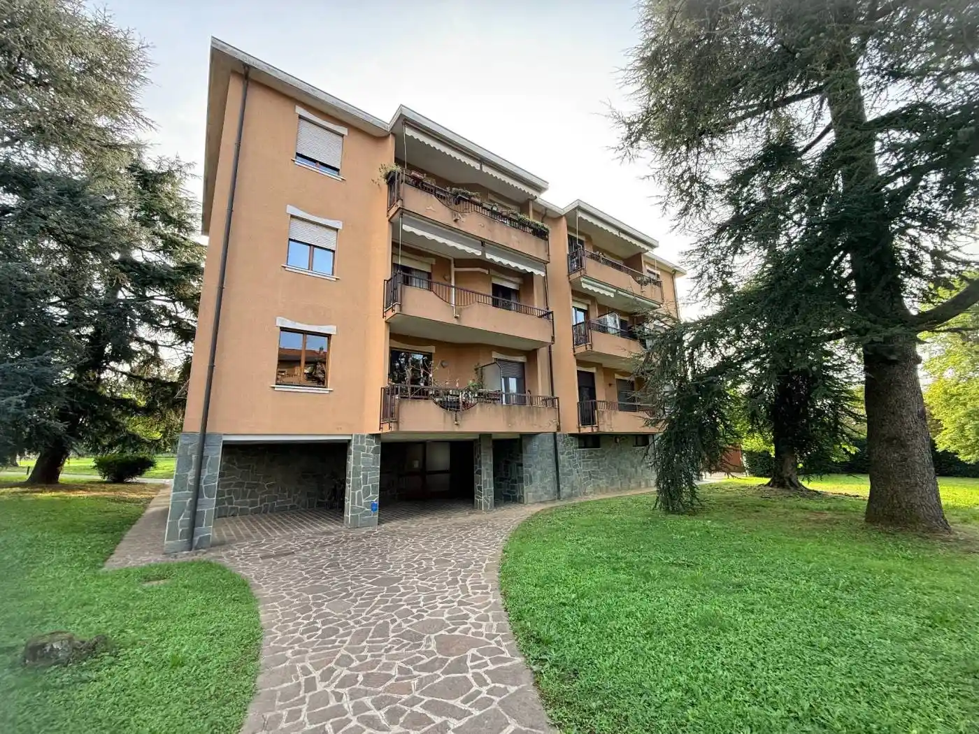 Appartamento in vendita a Arcore