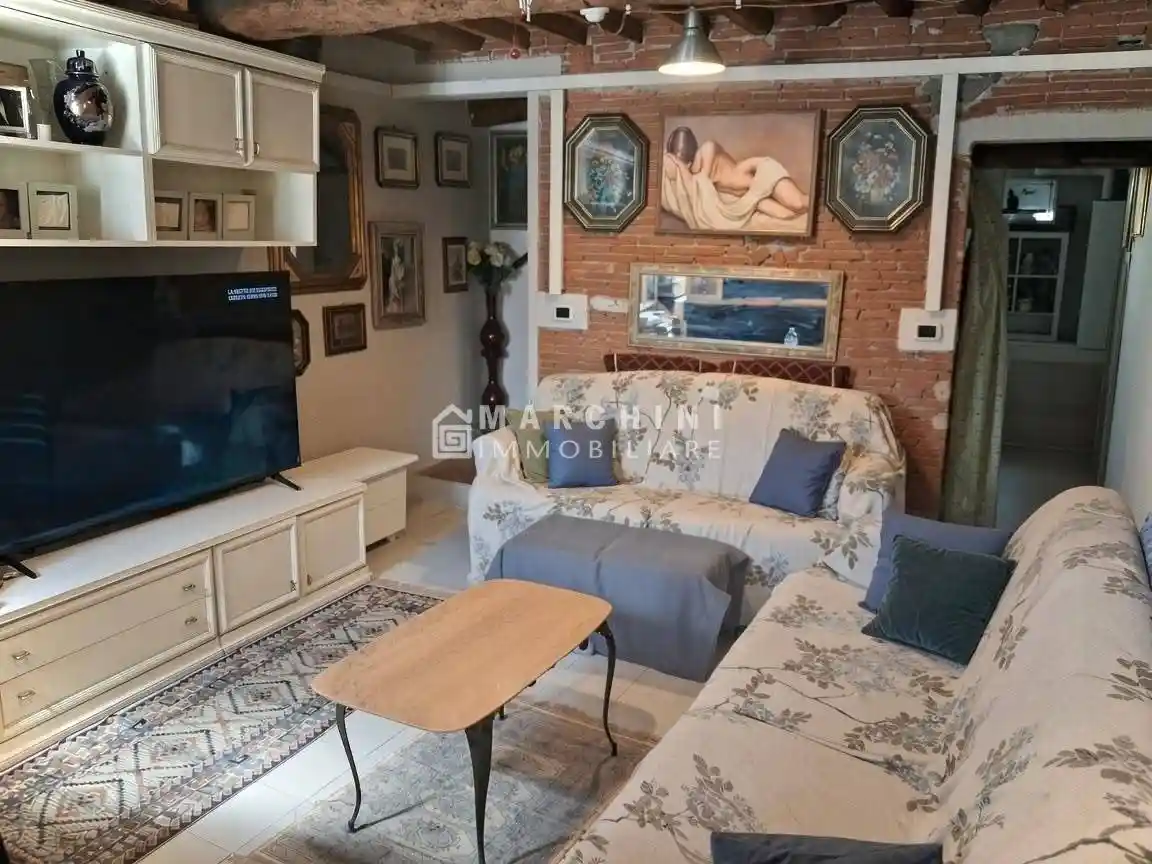 Casa indipendente in vendita a Lucca