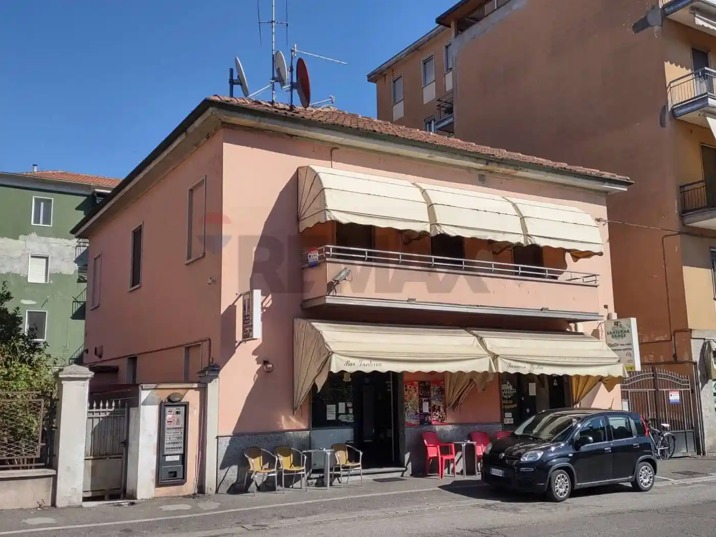 Palazzo - Edificio in vendita a Pavia