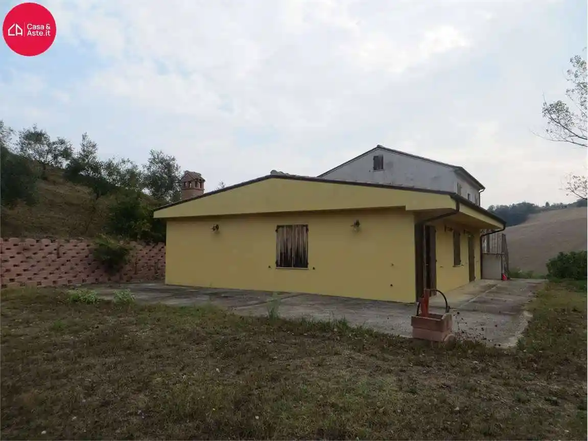 Rustico - Casale in vendita a Monte San Giusto