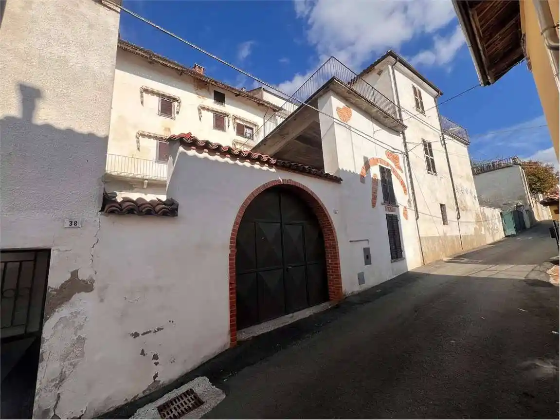 Rustico - Casale in vendita a Montechiaro d'Asti