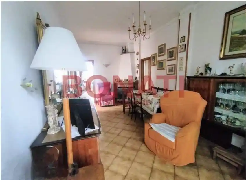 Appartamento in vendita a Vezzano Ligure