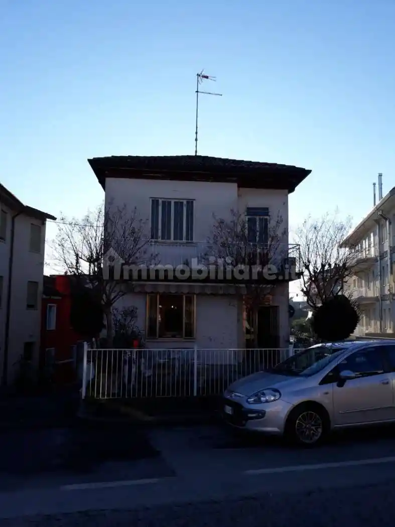 Villa in vendita a Rovigo