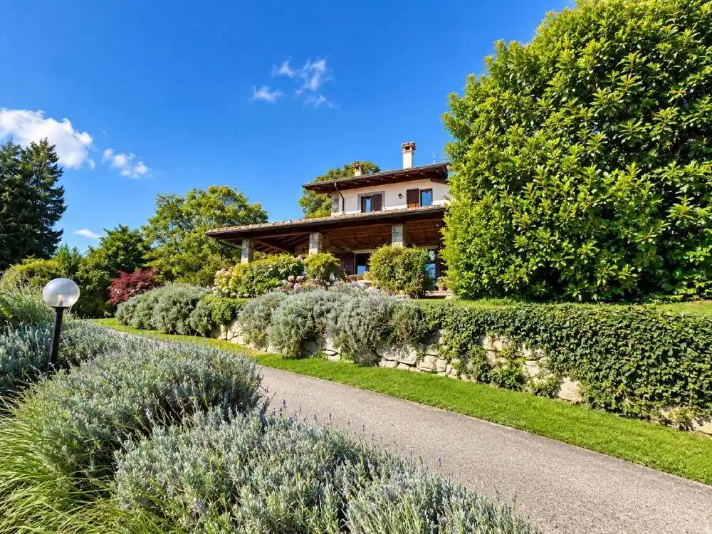 Villa in vendita a Massino Visconti