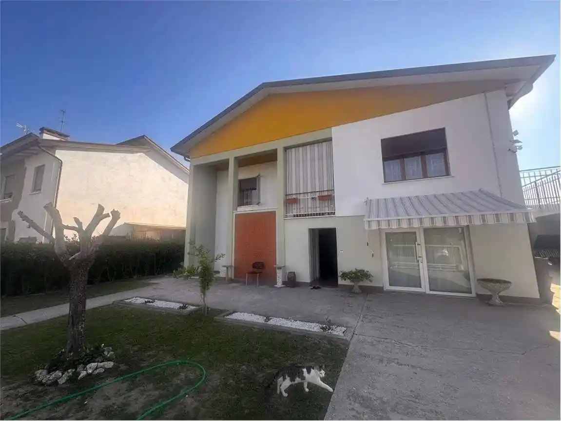 Casa indipendente in vendita a Mirano