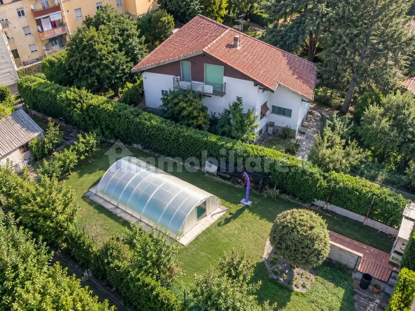 Villa in vendita a Locate Varesino