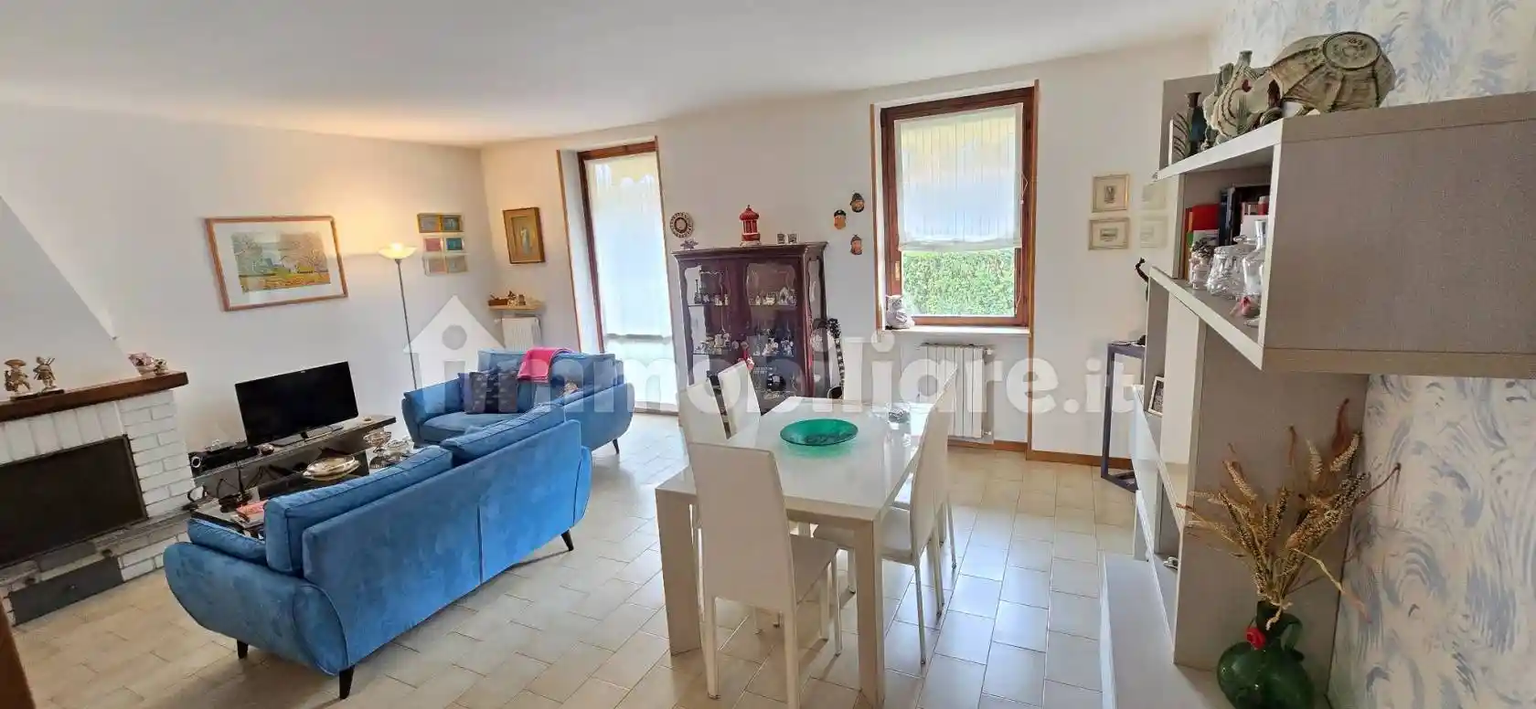Villetta a schiera in vendita a Angera