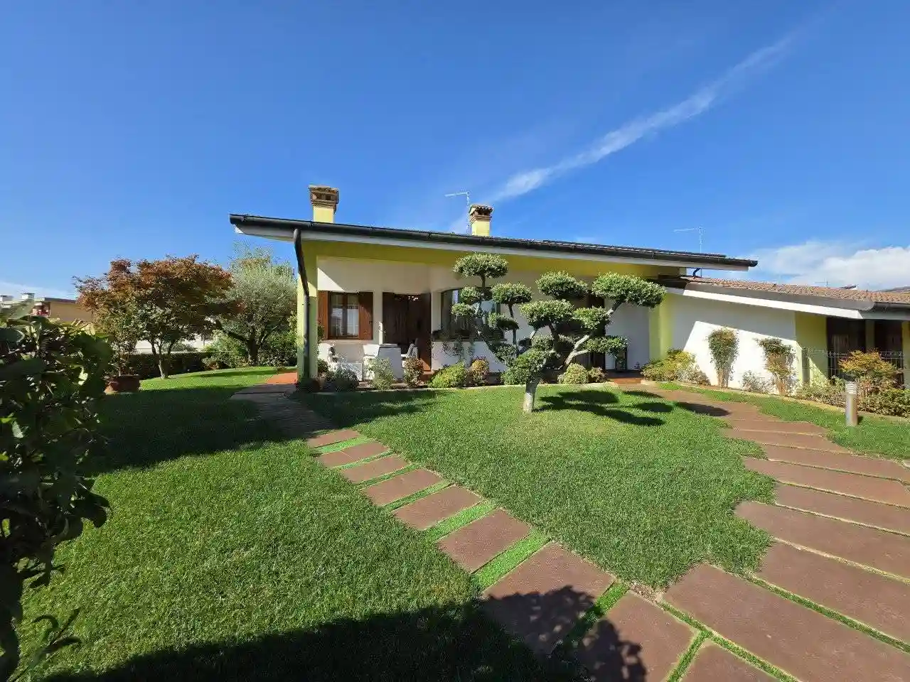 Villa - foto 2