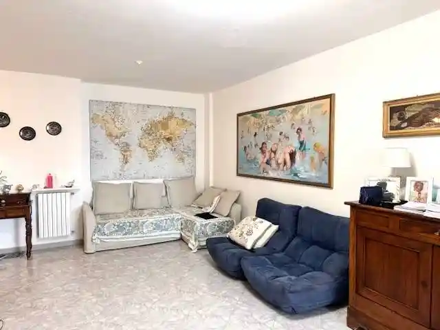 Appartamento in vendita a Livorno
