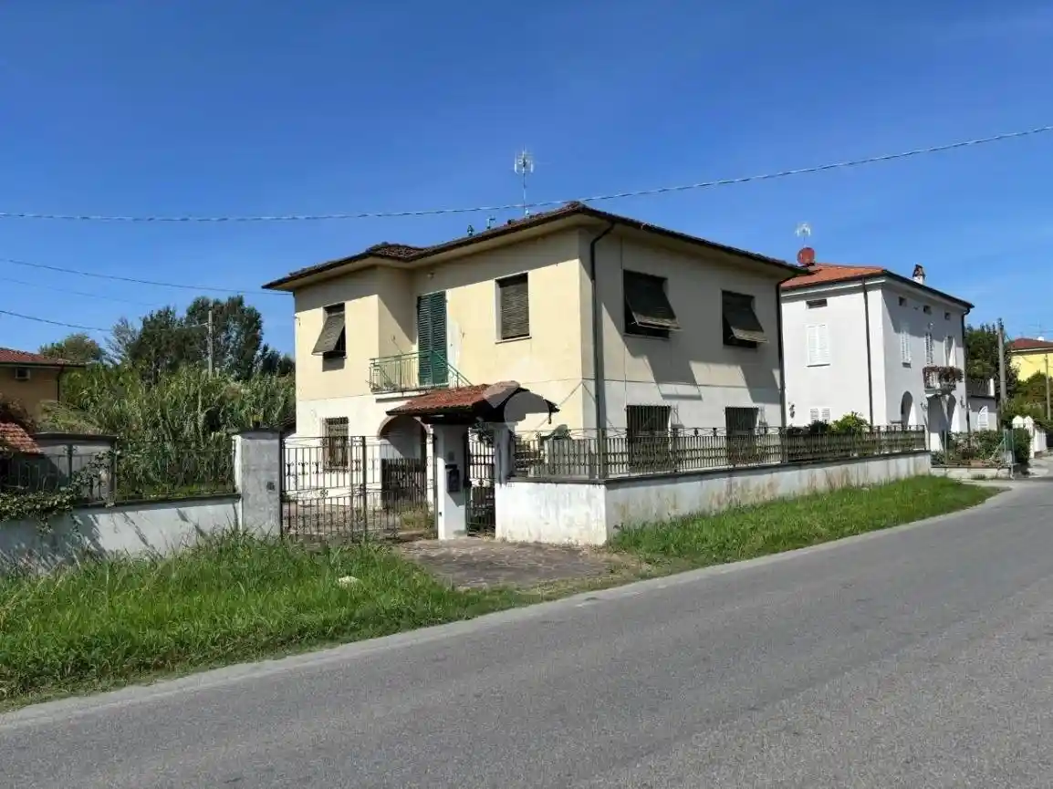Villa in vendita a Lucca
