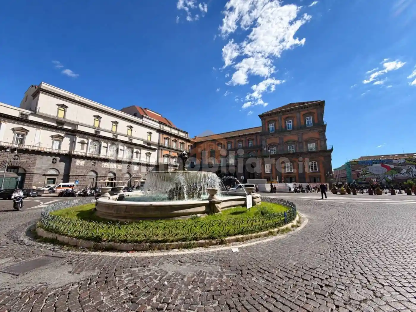 Appartamento in vendita a Napoli