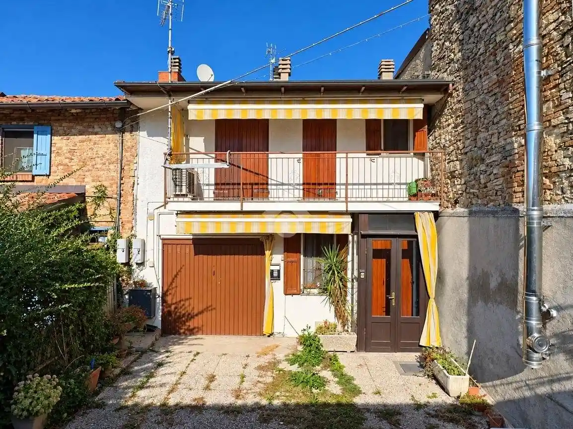 Casa indipendente in vendita a Montù Beccaria