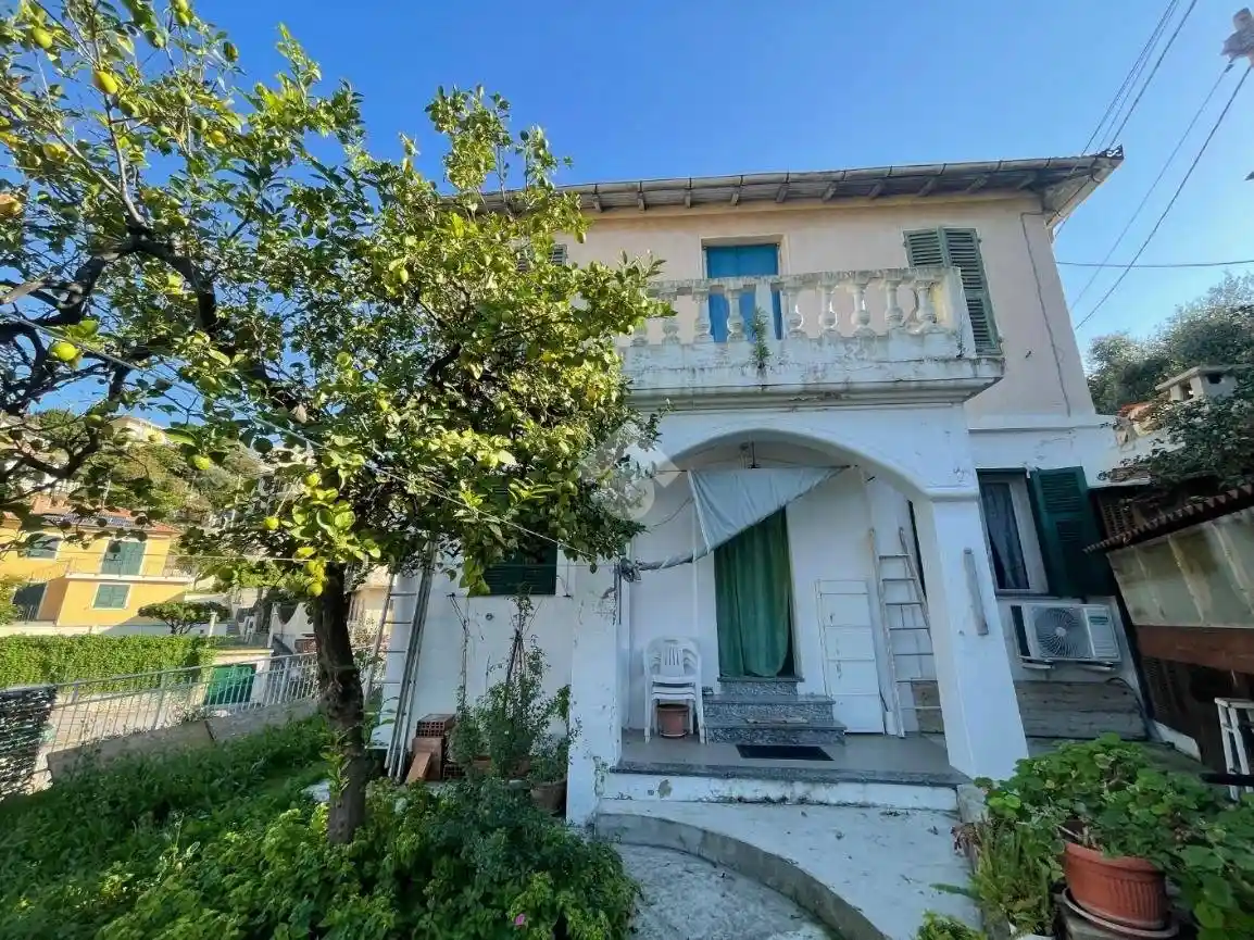 Villa in vendita a Imperia