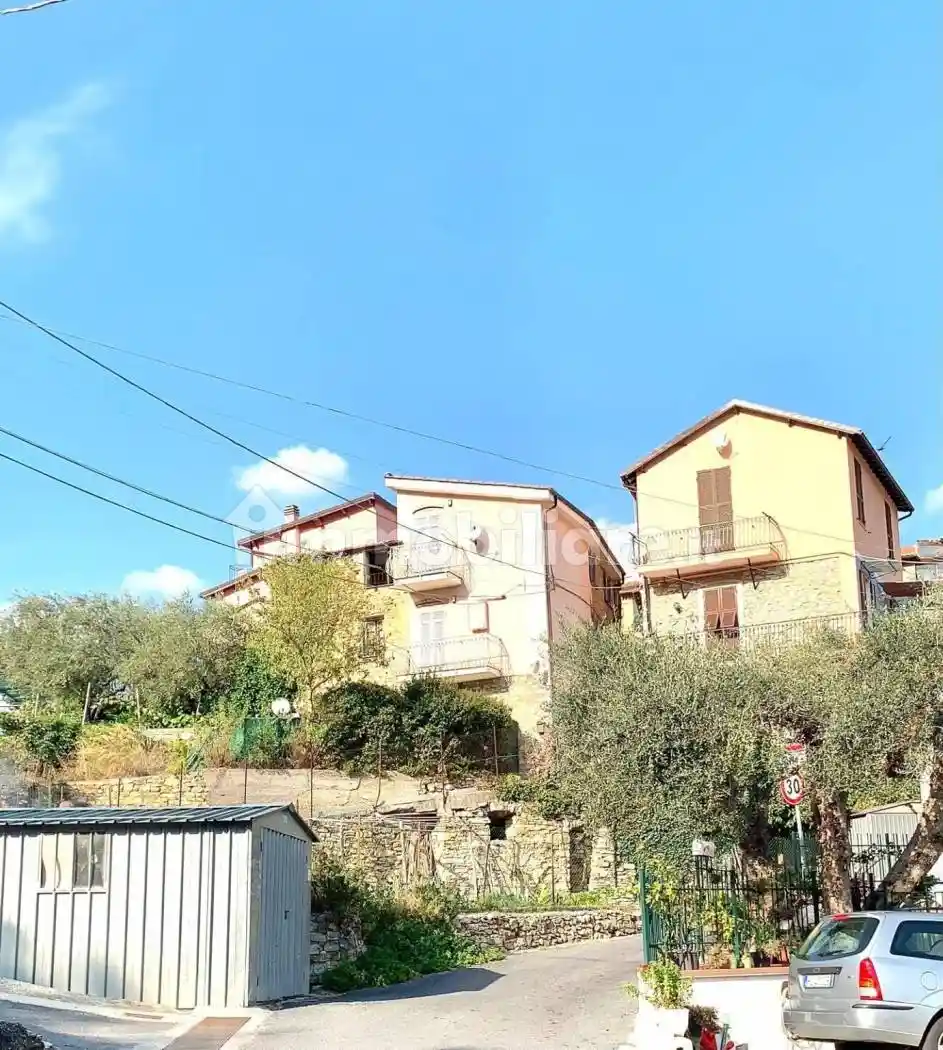 Appartamento in affitto a Chiusavecchia