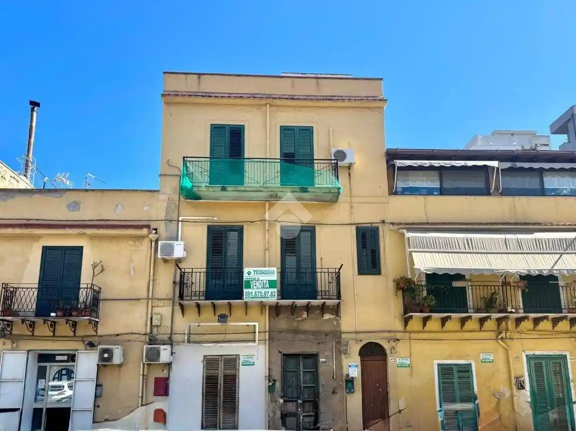 Appartamento in vendita a Palermo