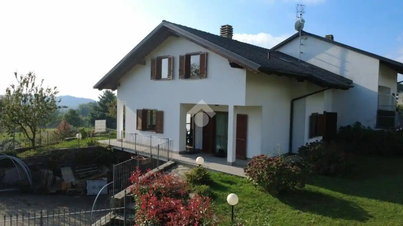 Villetta a schiera in vendita a Rueglio