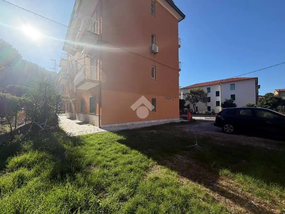 Appartamento in vendita a Deiva Marina