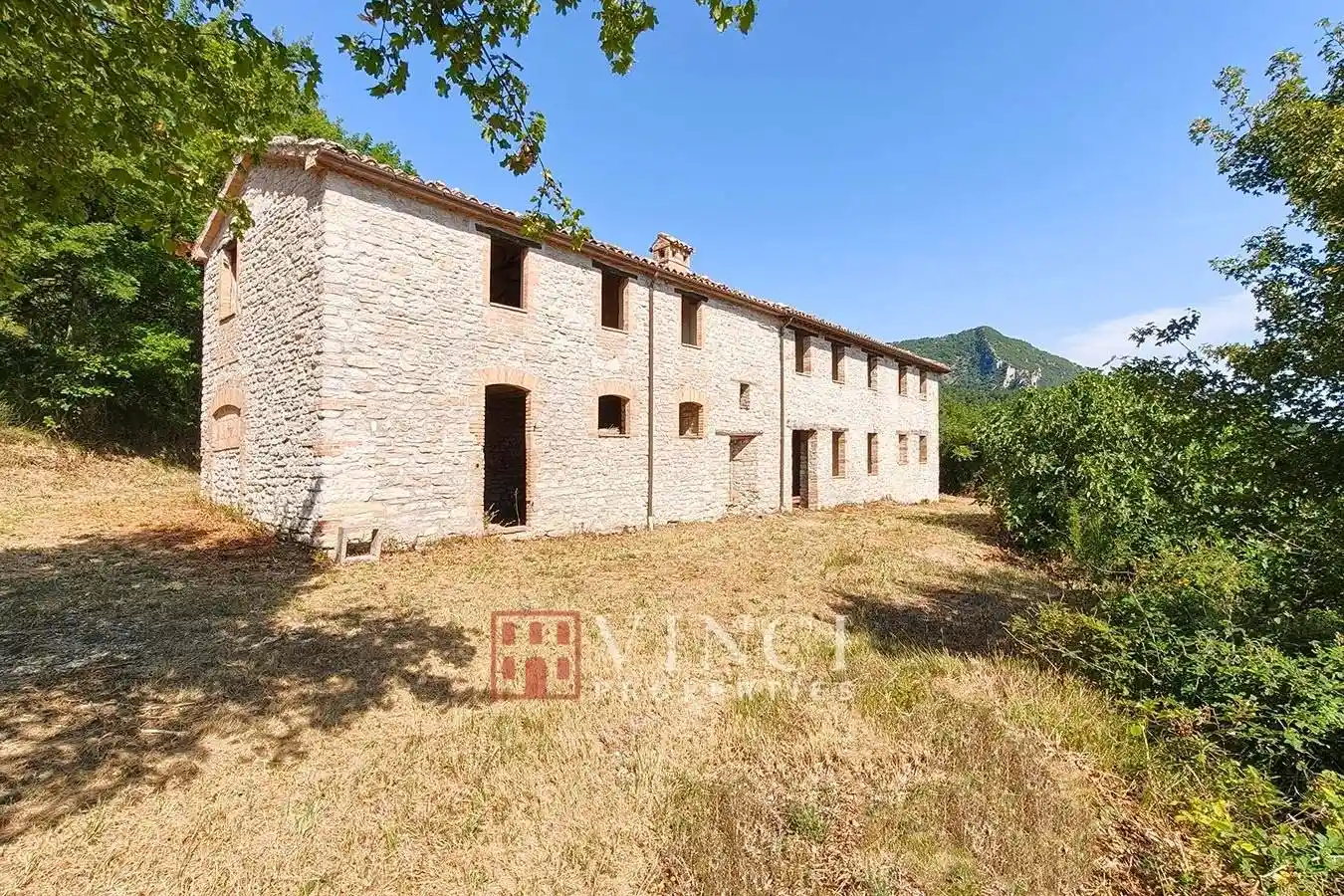 Rustico - Casale in vendita a Esanatoglia