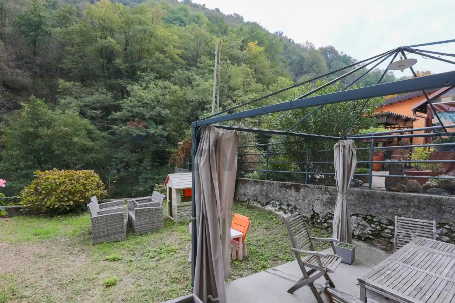 Appartamento in vendita a Campomorone