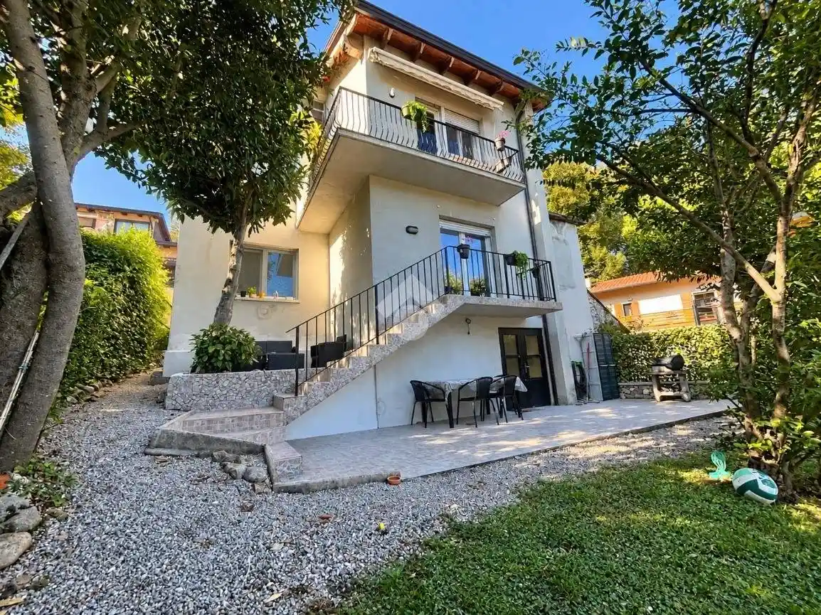 Villa in vendita a Maniago