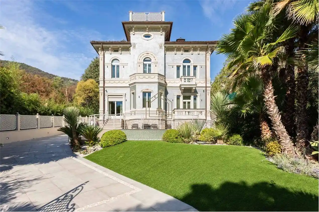 Villa in vendita a Salò