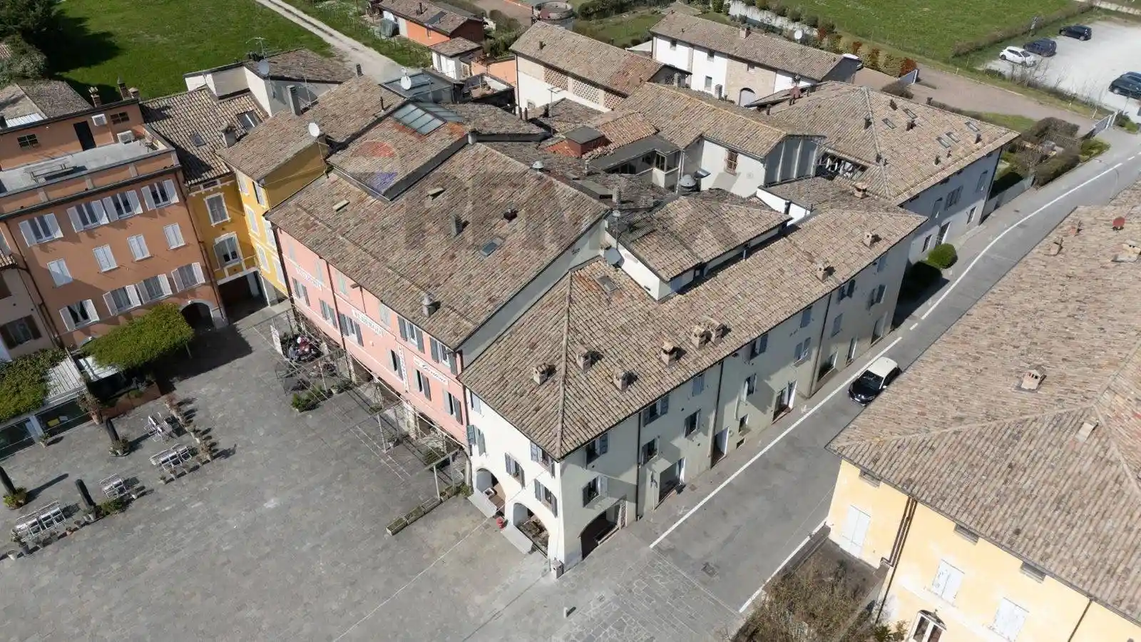 Appartamento in vendita a Langhirano