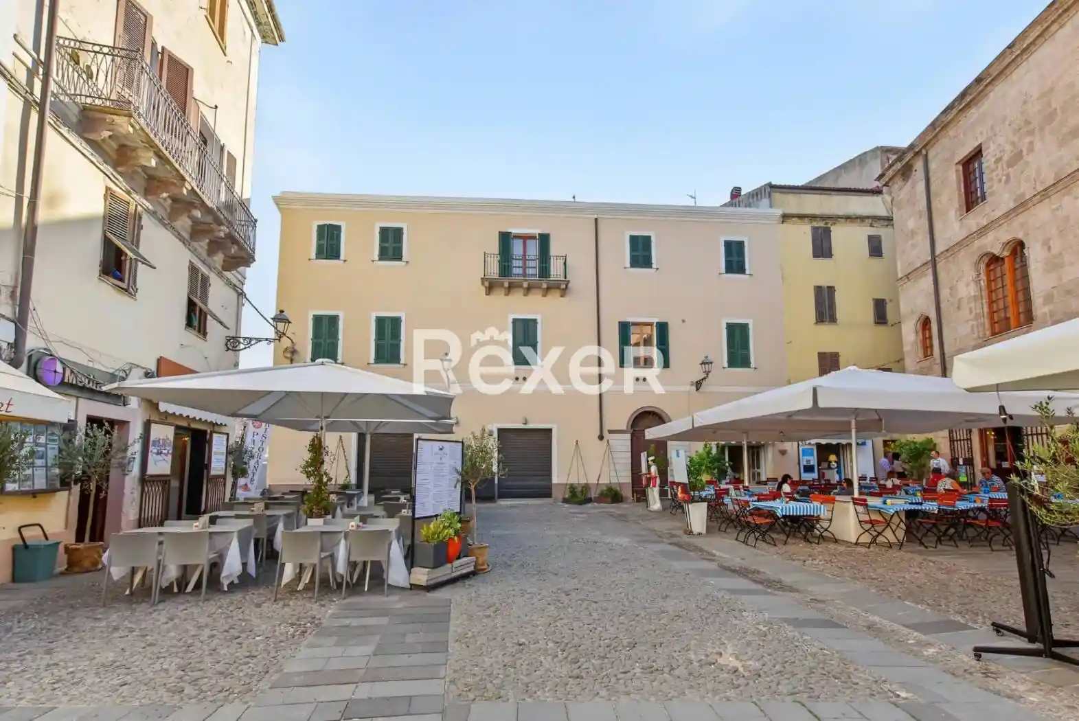 Palazzo - Edificio in vendita a Alghero