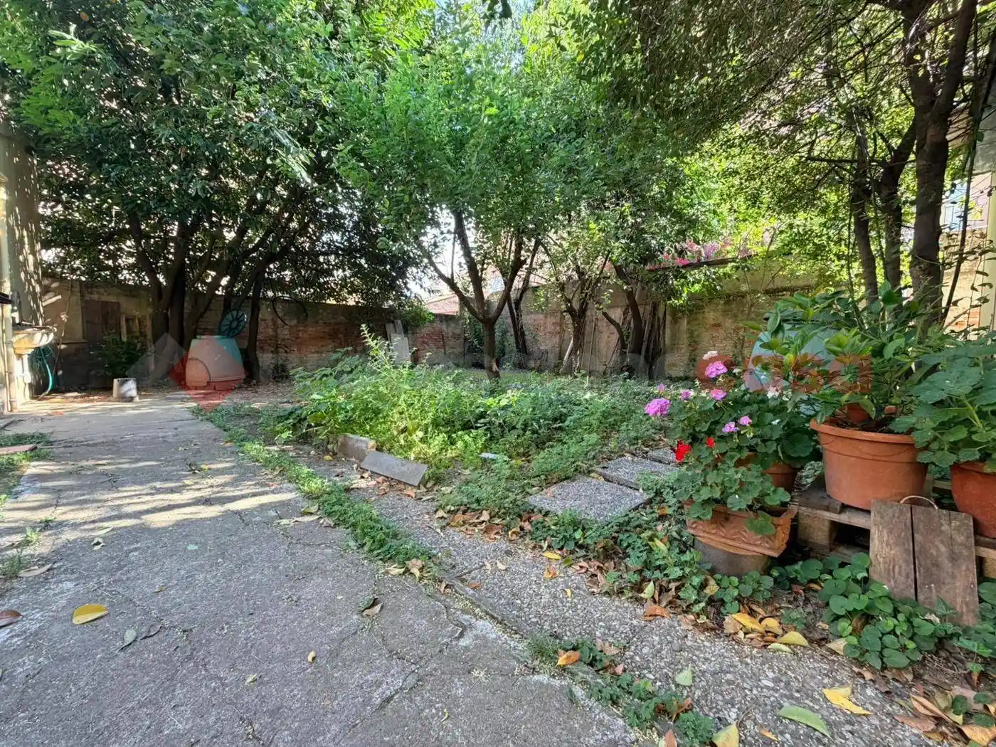 Casa indipendente in vendita a Prato