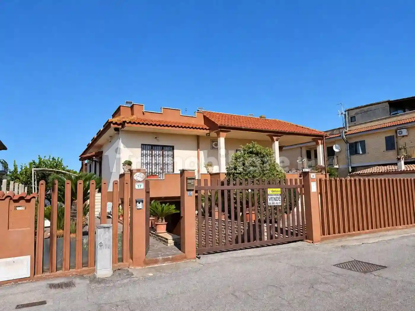 Villa - foto 2