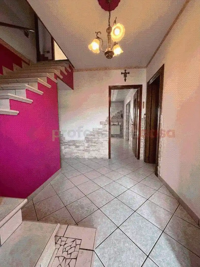 Casa indipendente in vendita a Lusia