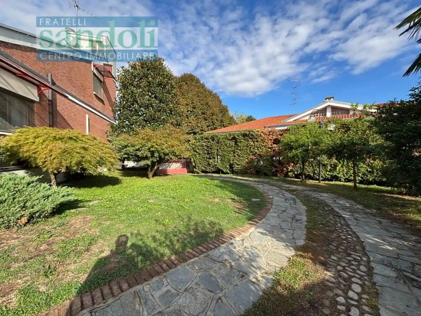Villa - foto 2
